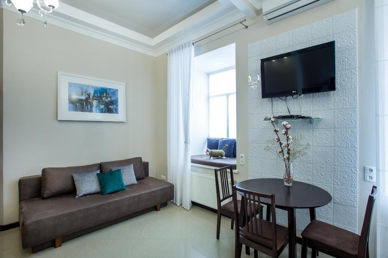 Lotos For You Apartments Nikolayev Bagian luar foto