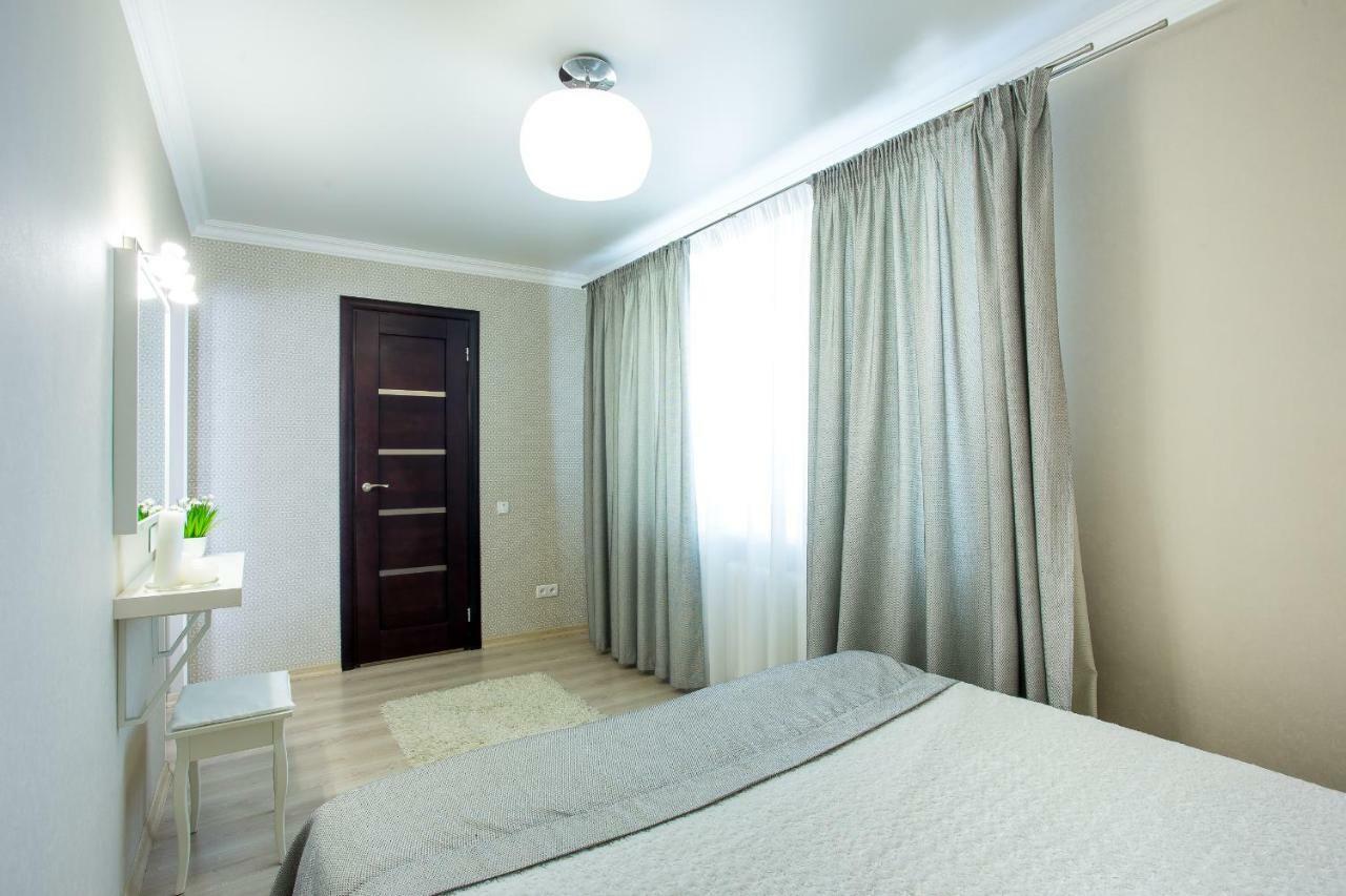 Lotos For You Apartments Nikolayev Bagian luar foto
