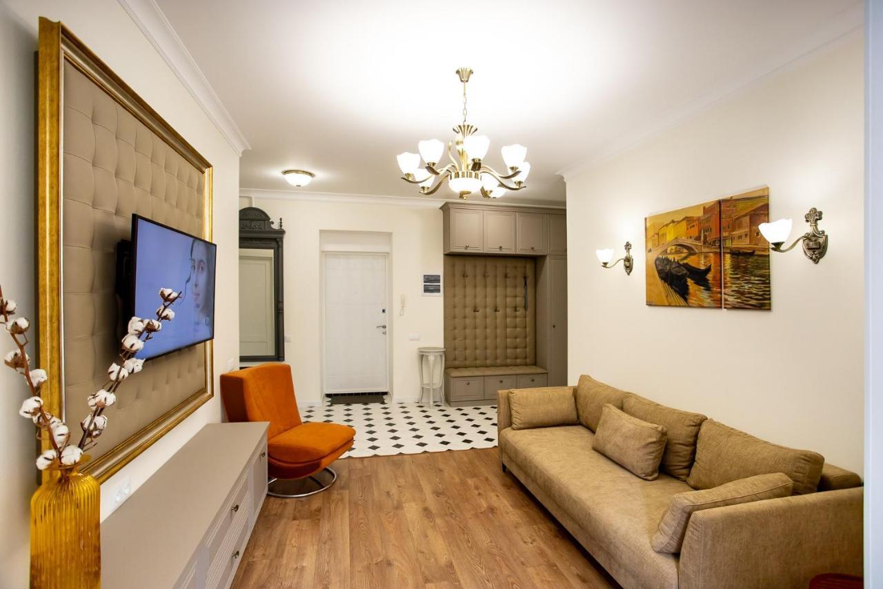 Lotos For You Apartments Nikolayev Bagian luar foto